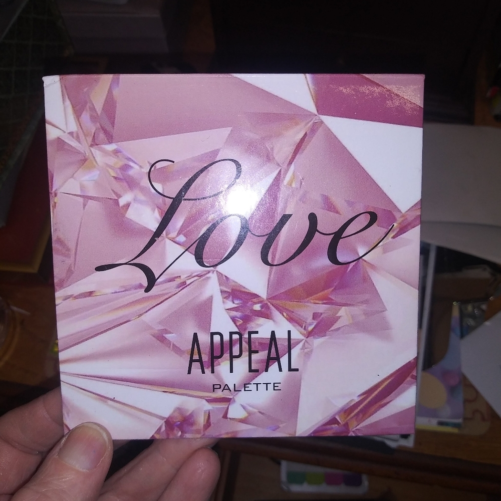 Love appeal eyeshadows